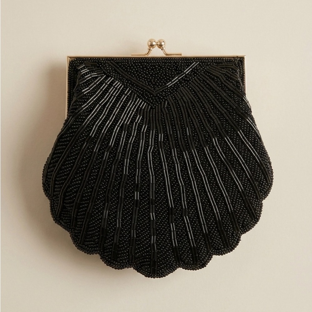 Vintage Black Beaded Scallop Shell Retro-Glam Evening Bag / Clutch